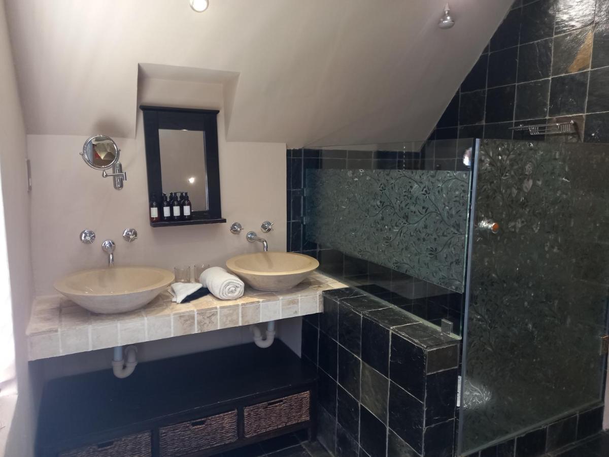 Mandalay Beach Guest House Блуберґстранд Екстер'єр фото